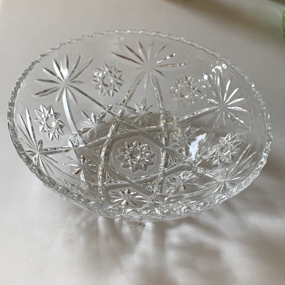Anchor Hocking Pres-cut Crystal Star of David 10 3/4 inches Salad or Punch BOWL